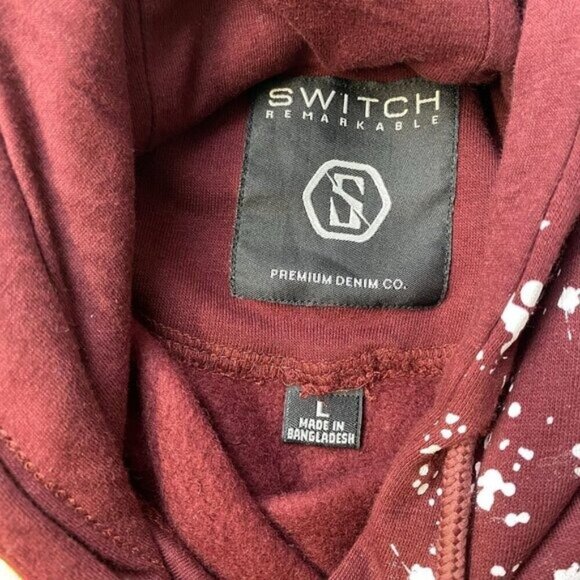 Switch Remarkable Burgundy Splatter Print Hoodie With Golden Bull Design Size L - Picture 2 of 9
